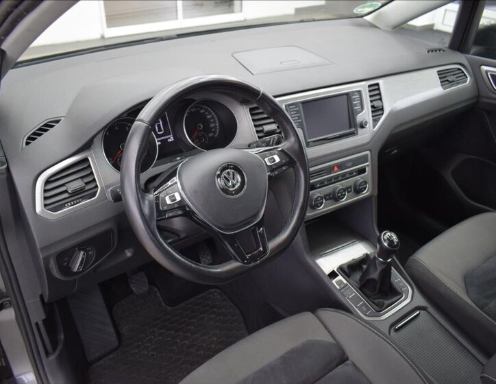 Volkswagen Golf Sportsvan Hatchback 1,4 l 92 kw