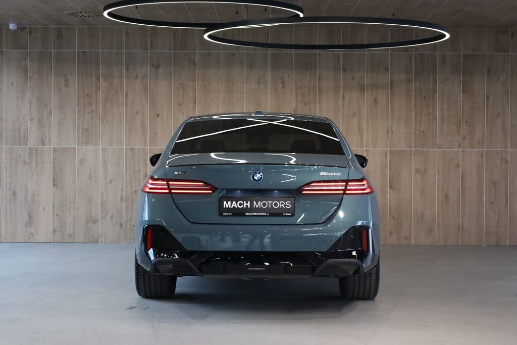 BMW Řada 5 Sedan / Limuzína 3,0 l 360 kw