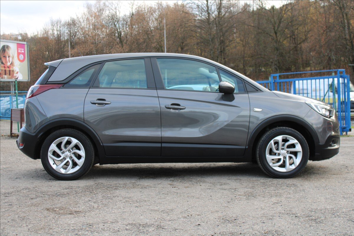Opel Crossland X SUV / Terénní 1,2 l 61 kw