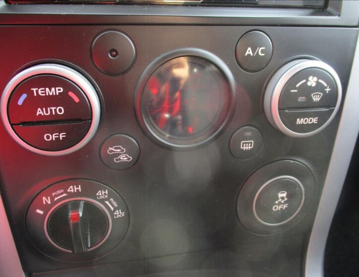 Suzuki Grand Vitara SUV / Terénní 2,4 l 124 kw