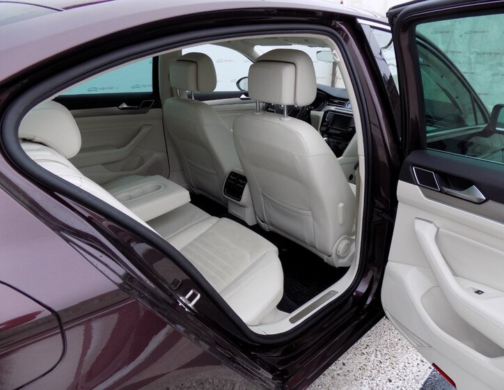 Volkswagen Passat Sedan 2,0 l 140 kw