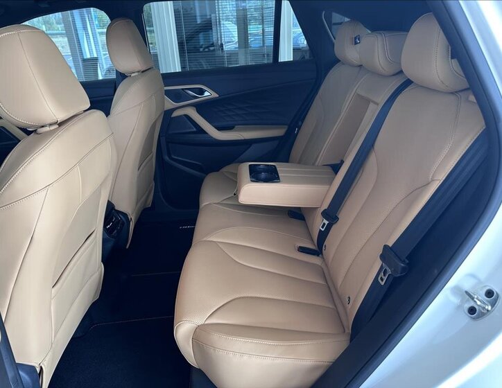 MG HS SUV / Terénní 1,5 l 125 kw