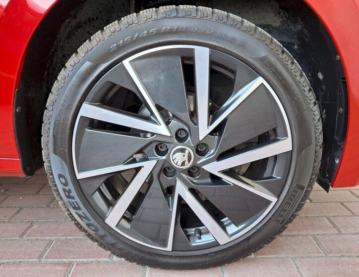 Škoda Kamiq SUV / Terénní 1,5 l 85 kw