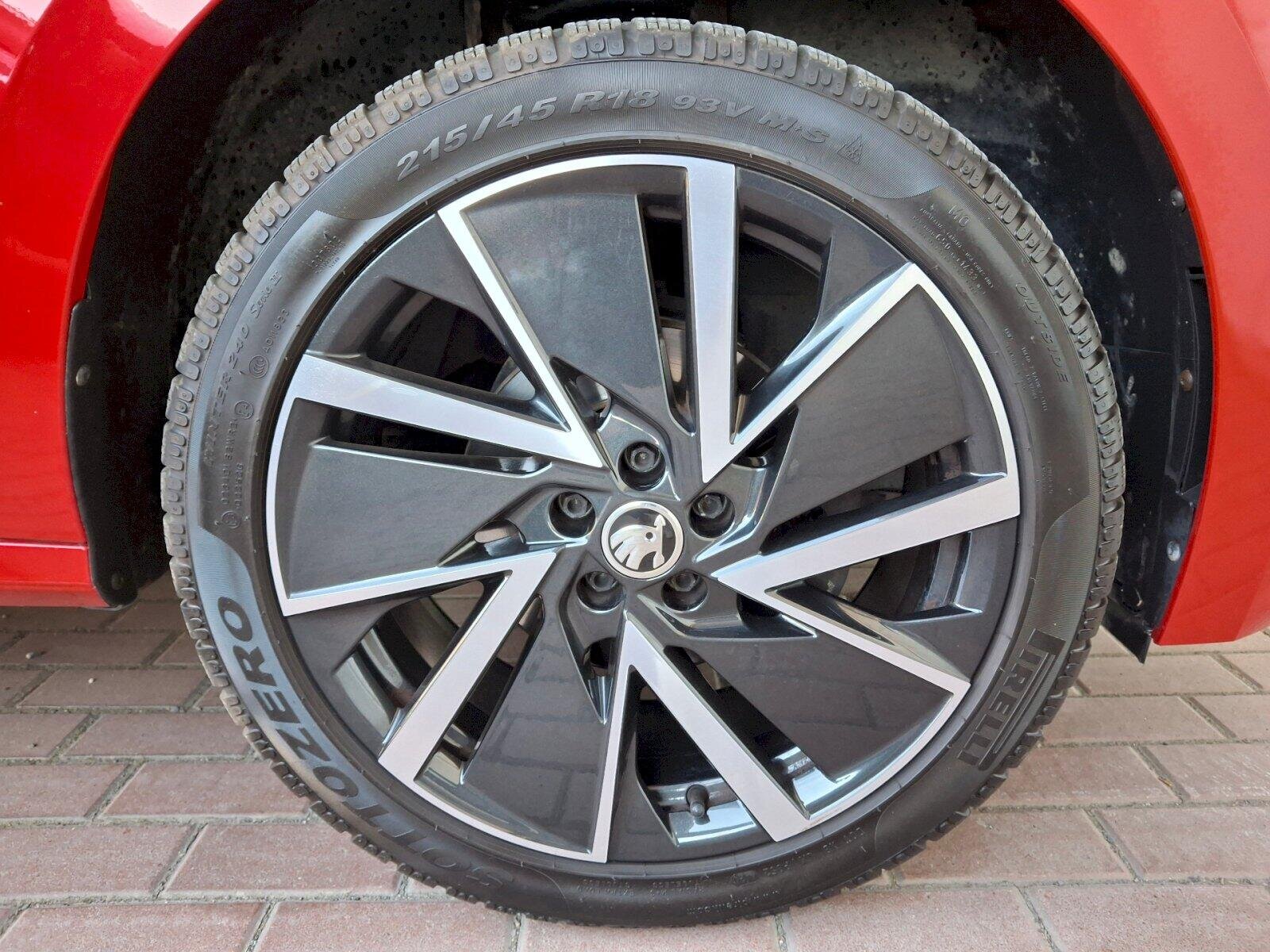 Škoda Kamiq SUV / Terénní 1,5 l 85 kw