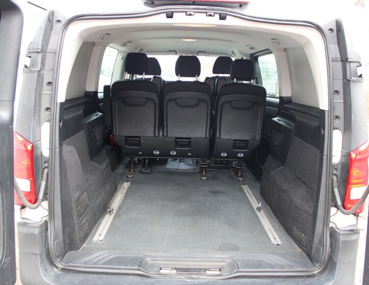 Mercedes-Benz Vito 7