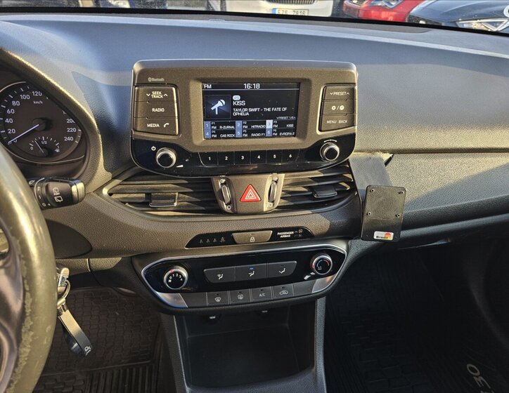 Hyundai i30 Kombi 1,6 l 81 kw