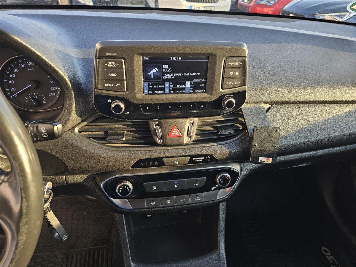 Hyundai i30 Kombi 1,6 l 81 kw