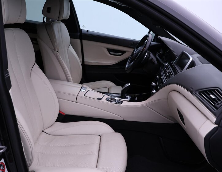 BMW Řada 6 13