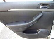 Toyota Avensis Kombi 2,0 l 93 kw