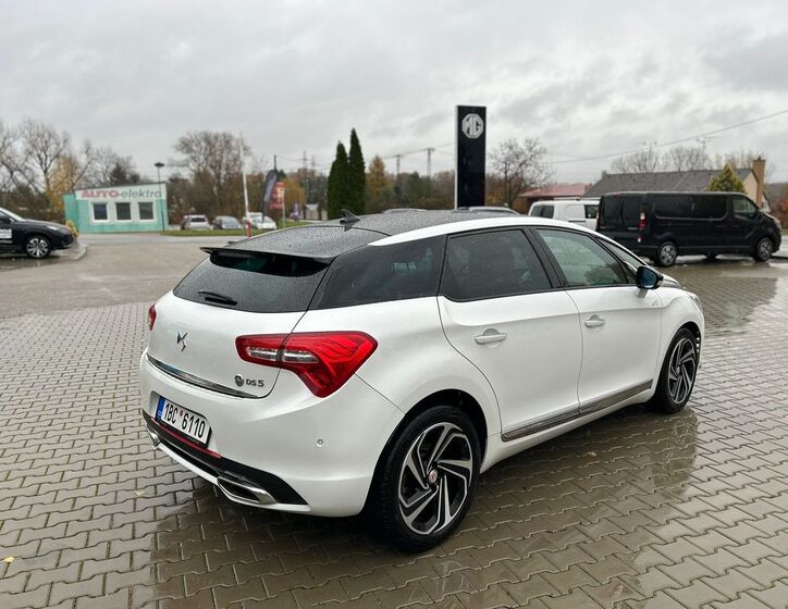 Citroën DS5 4