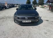 Volkswagen Passat 1