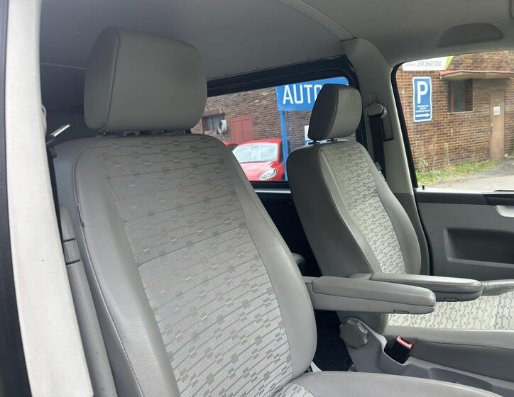 Volkswagen Transporter 44