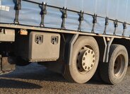 Renault Ostatní Valník 10,8 l 332 kw