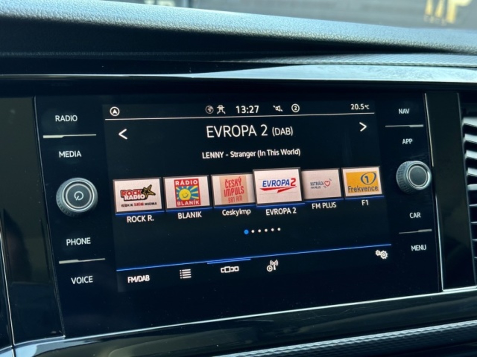 Volkswagen Multivan 47