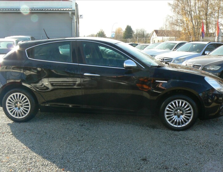 Alfa Romeo Giulietta 8