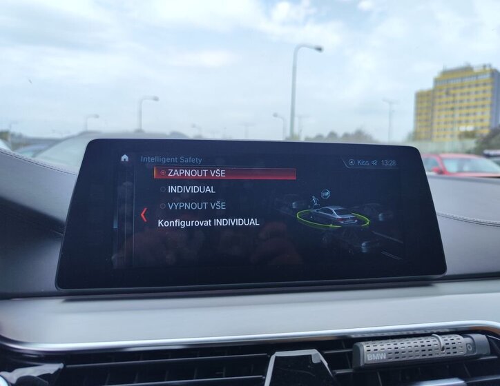 BMW Řada 5 Sedan / Limuzína 3,0 l 235 kw