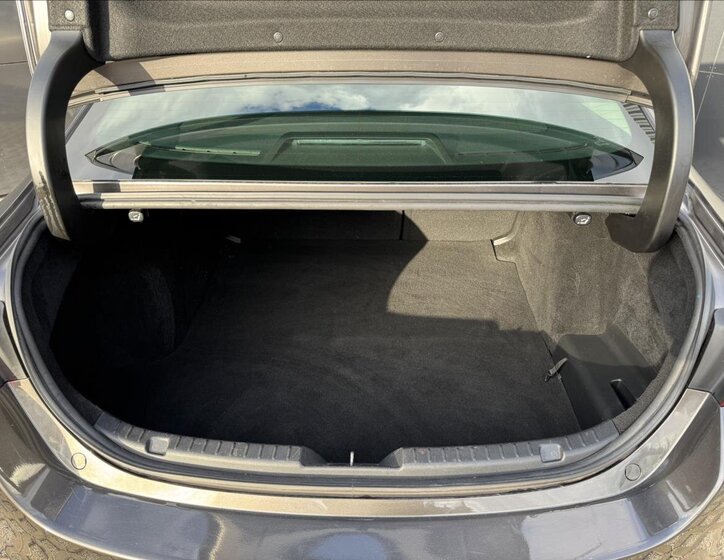 Mazda 3 Sedan 2,0 l 132 kw