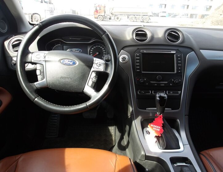 Ford Mondeo Kombi 2,0 l 120 kw