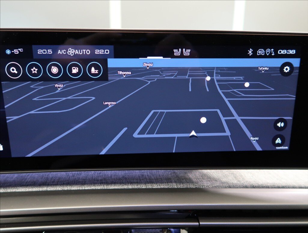 Peugeot 3008 SUV 1,2 l 100 kw