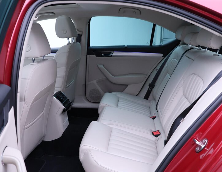 Škoda Superb Liftback 2,0 l 206 kw