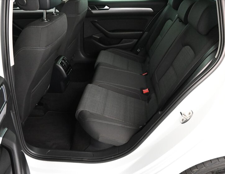 Volkswagen Passat Kombi 2,0 l 110 kw