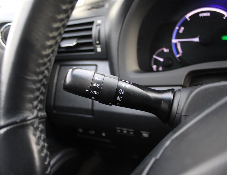 Lexus RX 450h SUV 3,5 l 183 kw