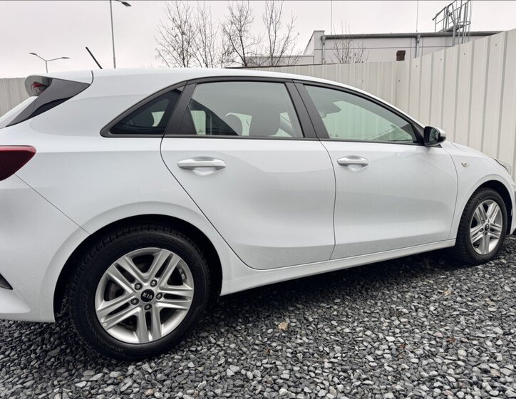 KIA Ceed Hatchback 1,4 l 73 kw
