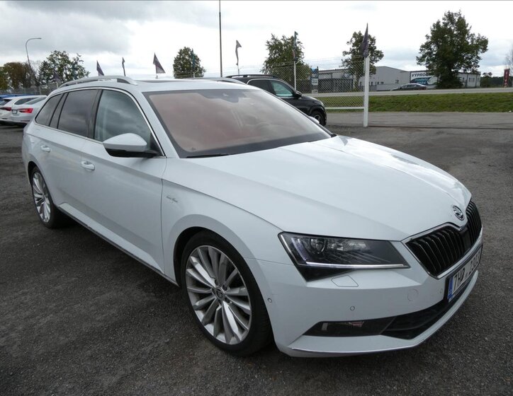 Škoda Superb Kombi 2,0 l 140 kw