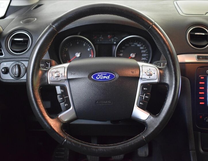 Ford S-MAX MPV 1,6 l 118 kw