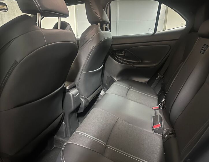 Toyota Yaris Cross 10