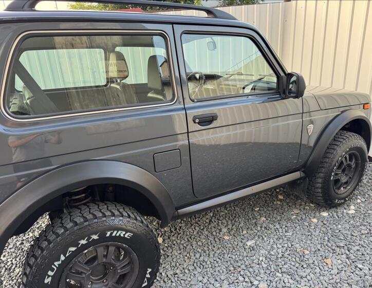 Lada Niva 17