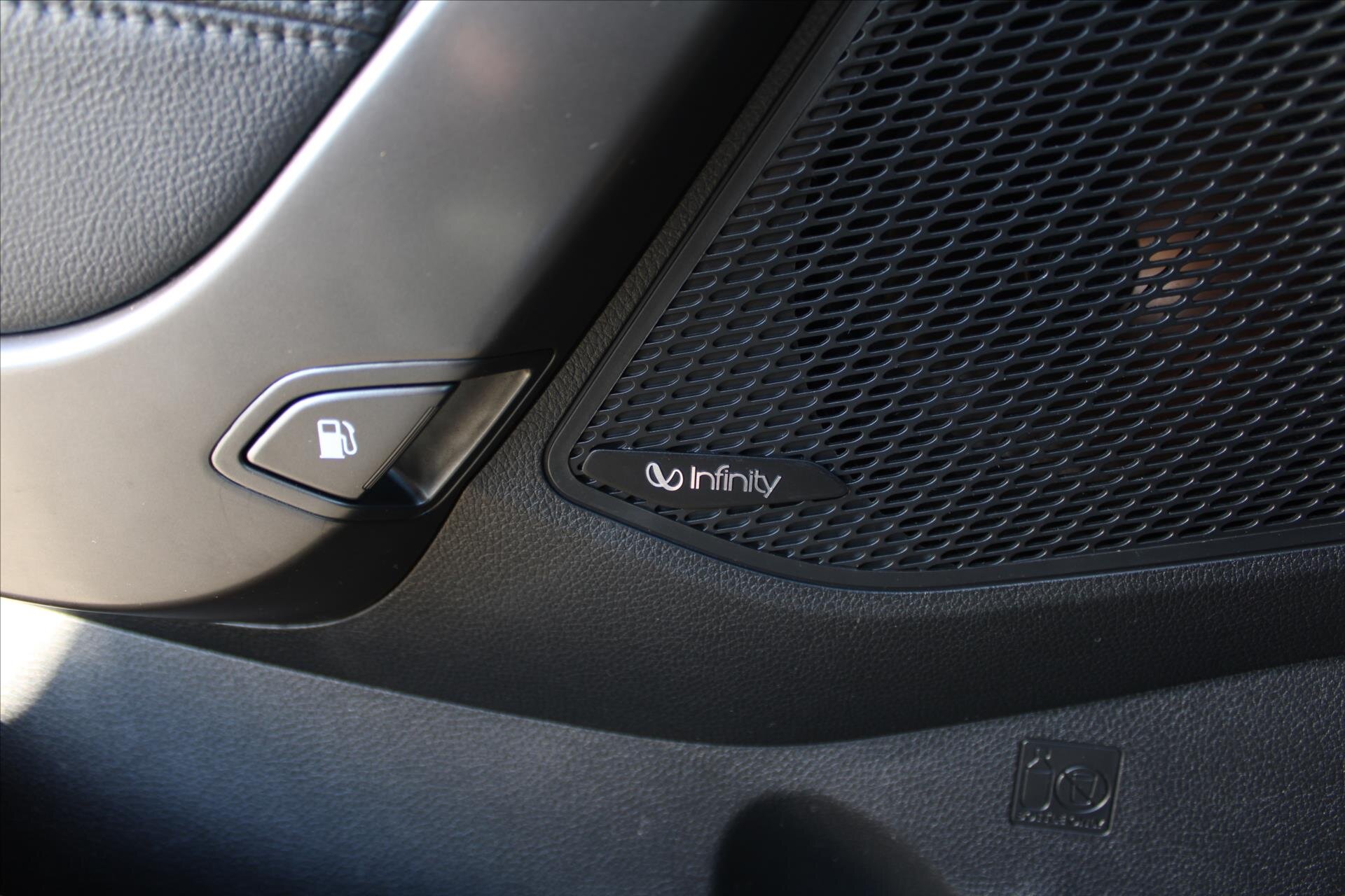 Hyundai Santa Fe SUV / Terénní 2,2 l 147 kw