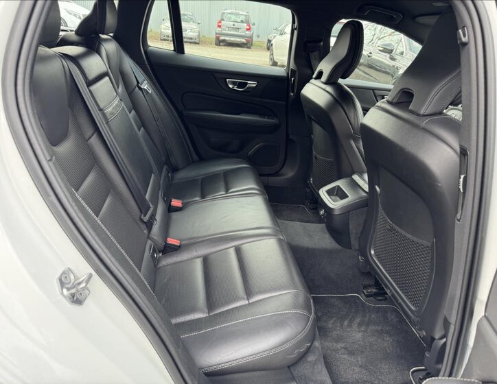 Volvo V60 Kombi 2,0 l 110 kw