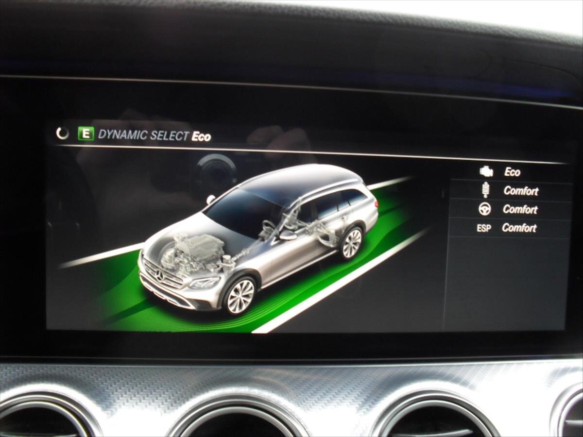 Mercedes-Benz Třídy E Kombi 3,0 l 190 kw