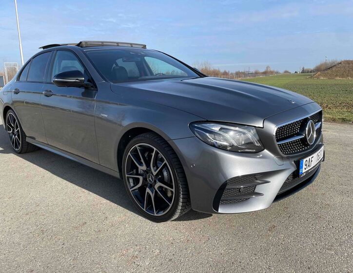 Mercedes-Benz Třídy E 7