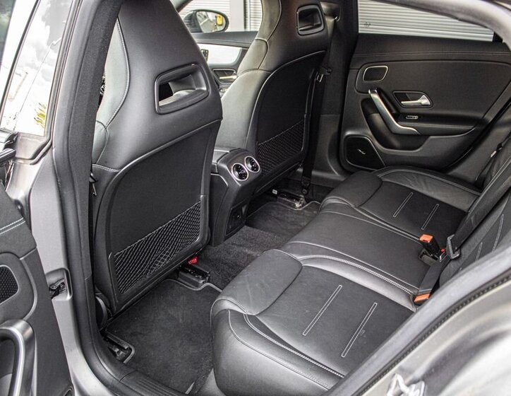 Mercedes-Benz CLA Kombi 2,0 l 321 kw