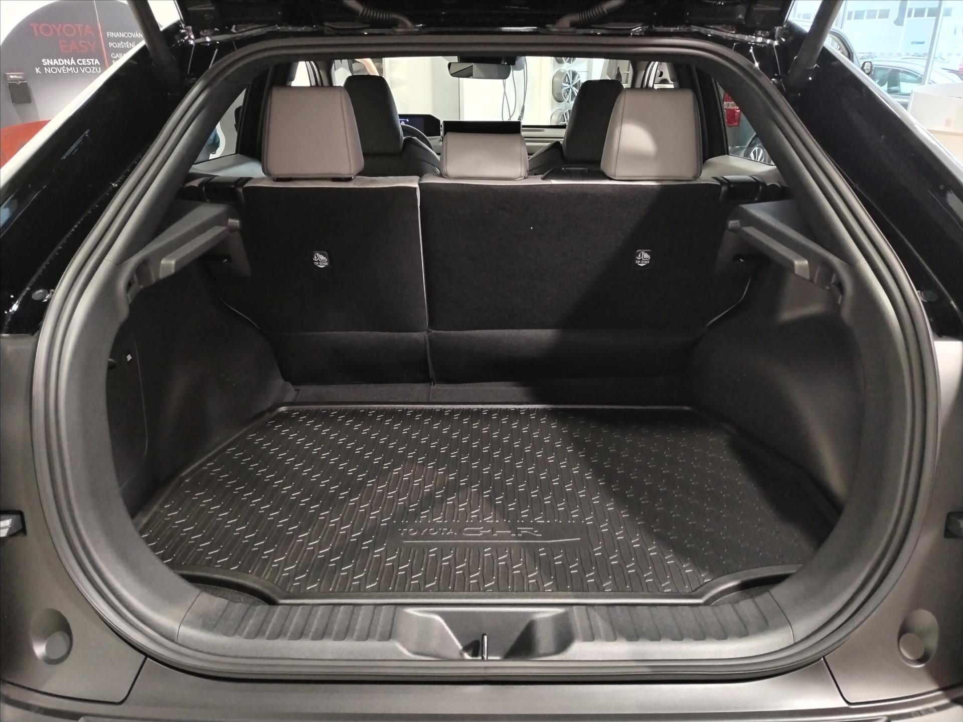 Toyota C-HR CUV / Crossover 0,0 252 kw