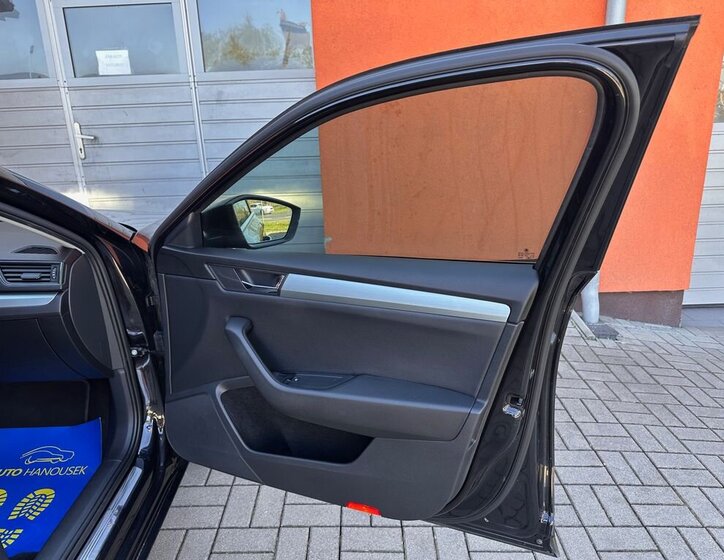 Škoda Superb Kombi 1,6 l 88 kw