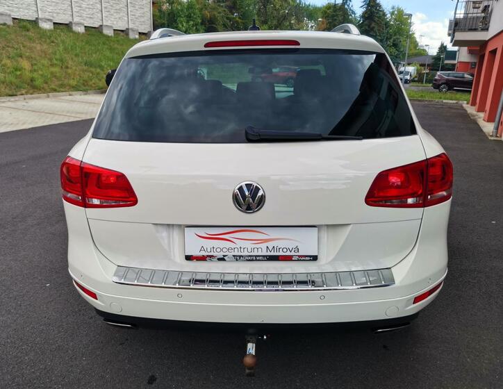 Volkswagen Touareg 8