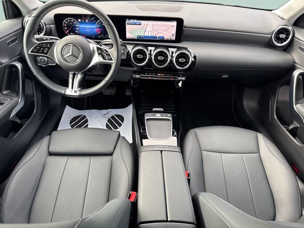 Mercedes-Benz Třídy A Hatchback 1,3 l 120 kw