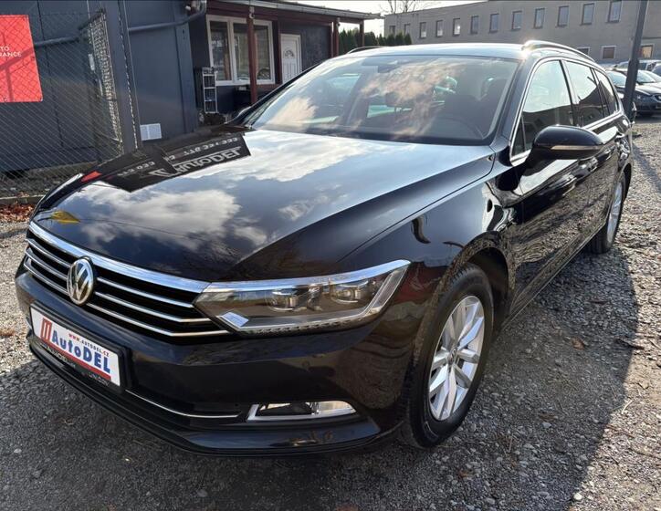 Volkswagen Passat 1