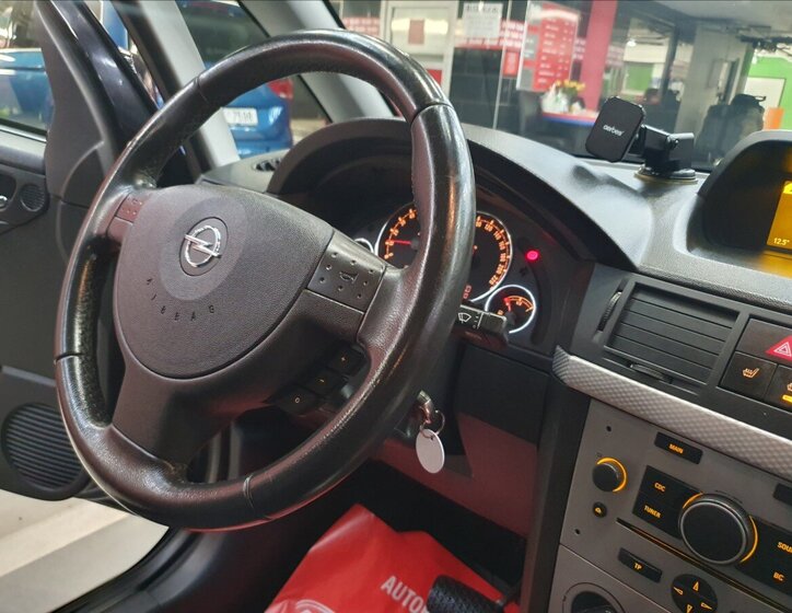 Opel Meriva MPV 1,6 l 77 kw