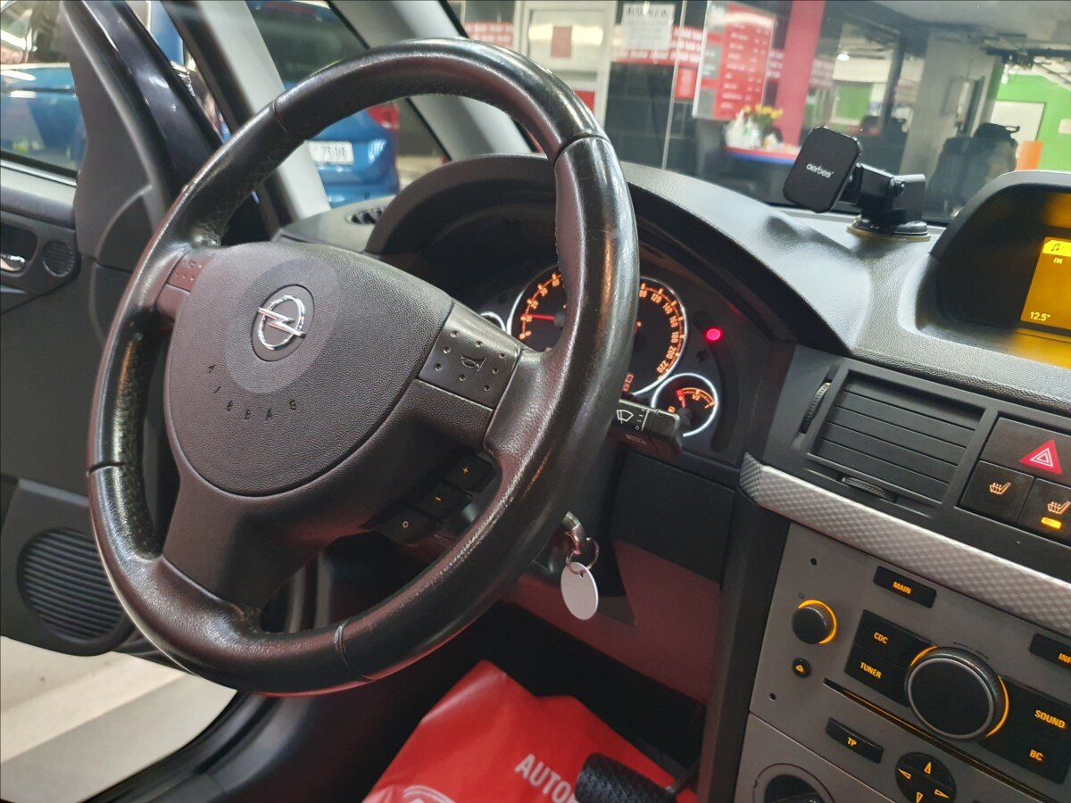 Opel Meriva MPV 1,6 l 77 kw