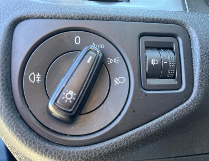 Volkswagen Golf Kombi 1,6 l 81 kw