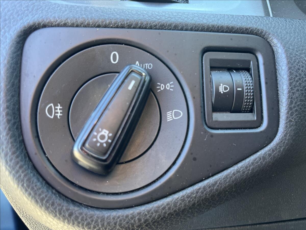 Volkswagen Golf Kombi 1,6 l 81 kw