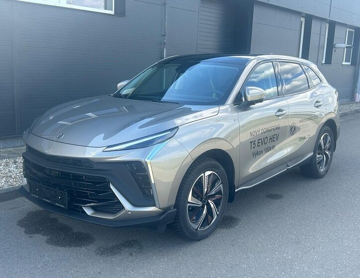 Dongfeng Ostatní SUV / Terénní 1,5 l 180 kw