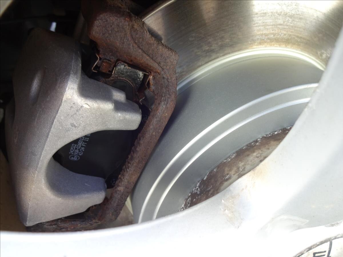 Toyota Avensis Kombi 2,0 l 93 kw