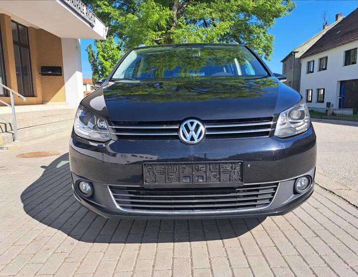 Volkswagen Touran 16