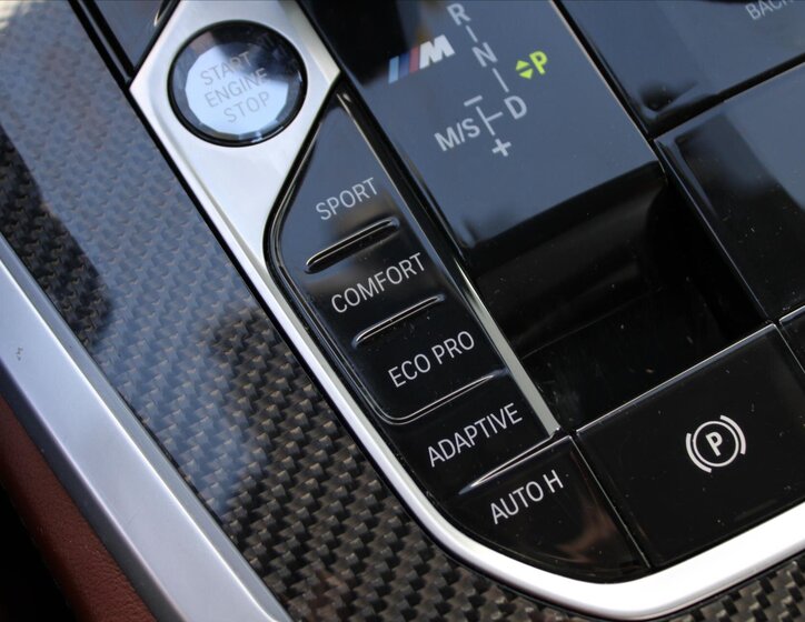 BMW X5 SUV / Terénní 4,4 l 390 kw