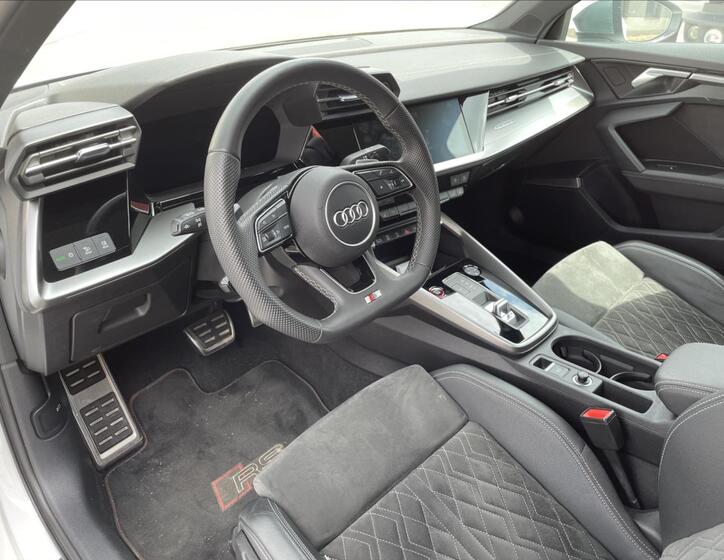 Audi S3 9